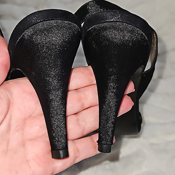 Brand New . Never Worn Mootsies Tootsies Heels ♥️ - Picture 4 of 6